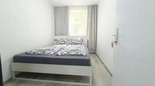 Comfortable Private Rooms with Easy City Center Access