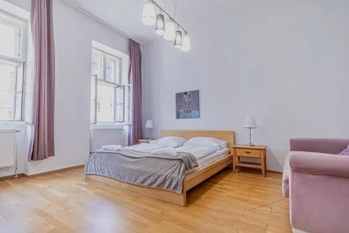 Comfortable Two Bedroom Apartment for Long Stays