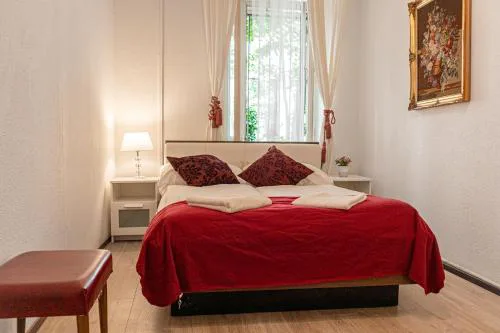 Comfy 2BR Apt Great for long stays