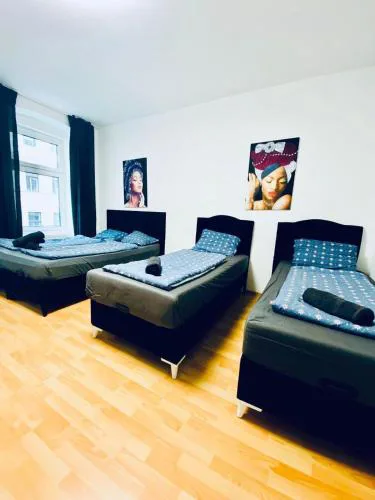 Comfy 3BR Apt for Groups, 10-Min to Währinger Park
