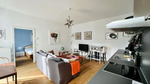 Cozy Retreat with Large Balcony near Schönbrunn