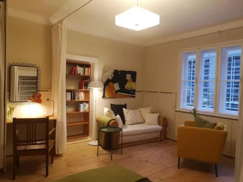 Das Kleine Haus - Vintage-Apartment im Innenhof