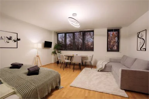 Delightful Apartment with Private Balcony in Perfect Location of Vienna