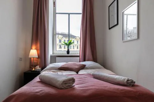 Elegant Private Rooms Close to Millennium City