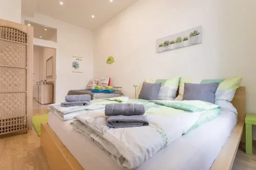 Family-Sized Apartment with Excellent Layout