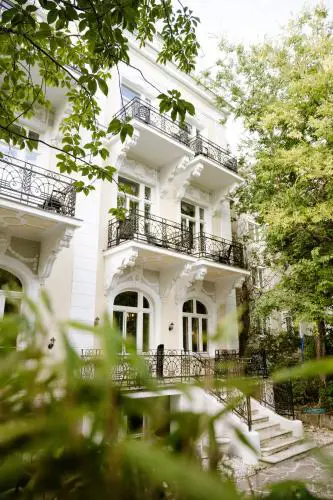 hideauts hotels Villa R