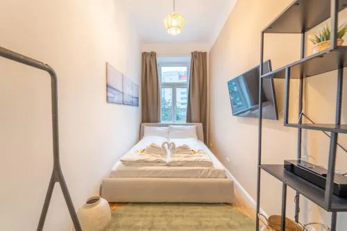 josef's home I Studio Mini I Metro Access