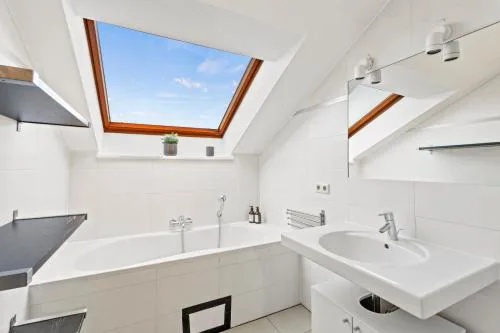 Long Term Rental - 1BR Near Stadthalle
