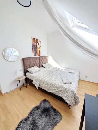Lovely Rooms in Märzstraße Area MZ49