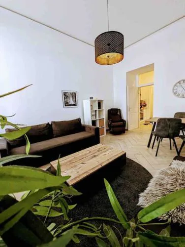 Luxury CityApartment 2