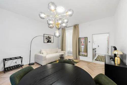 Luxury Westbahnhof Suites Vienna by FLEXIFLATS