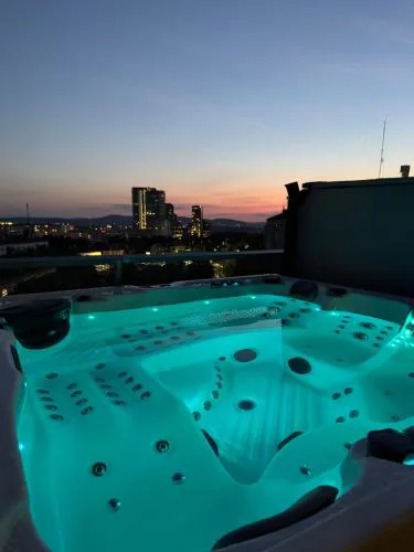 Luxus Penthouse mit Wellness-Oase und Panoramaausblick über Wien Süd