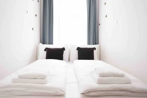 Modern living in city center - fully equipped