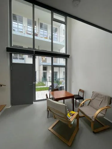 Modern Loft mit Terrasse