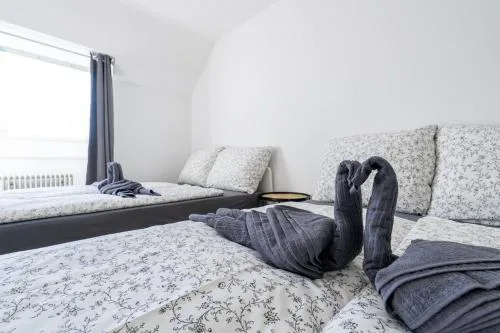 Modern Rooftop Apartment for Long Term Stays