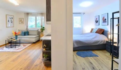 New with Parking and Metro in front of the House