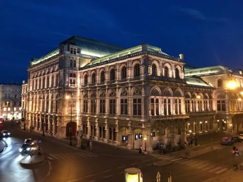Operastreet Residences - Big Business Apartment