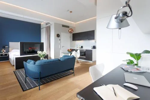 Penthouse-Flair with Skyline-View