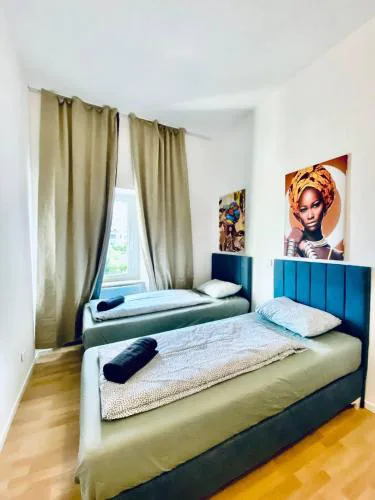 Private Rooms in Comfortable 4-Bedroom Apartment