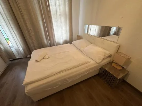 Quiet centrally located apartment in Vienna