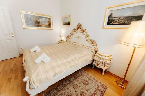 Royal Vienna Stay