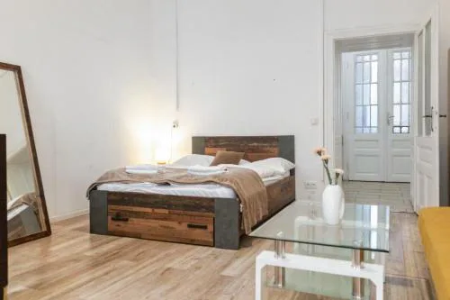 Shiny & Comfy 1BR Apt Ideal for Long Stays