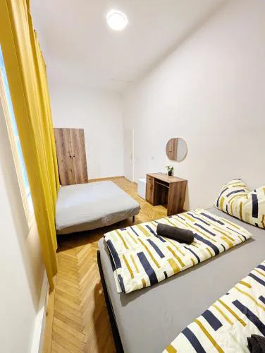 Spacious Rooms - 15 Min from Airport & City Center, 5 Min from Vienna Main-Bus Station EZ7