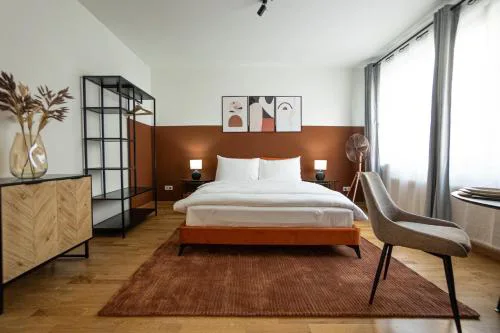Spacious studio in prime location with queen bed