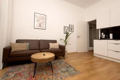 Stylish apartment with garden