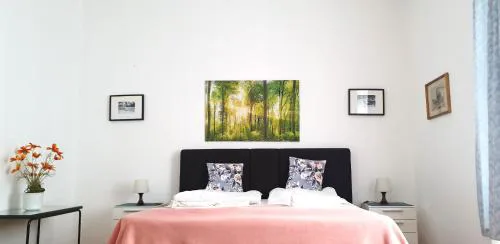 Suite in imperial design, central location