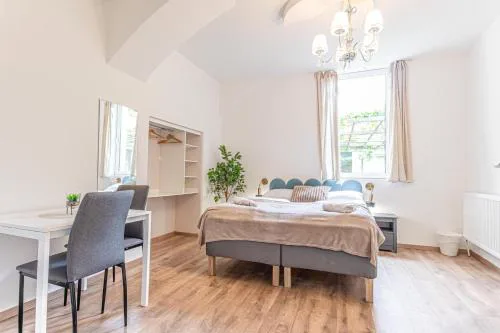 Trendy Studio near Westbahnhof with Kitchenette & Smart TV