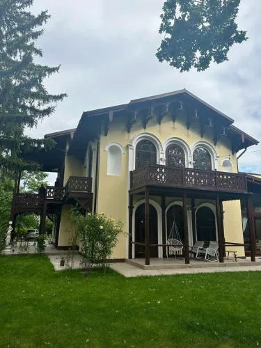 Villa Musik - apartments in historical Villa , Baden