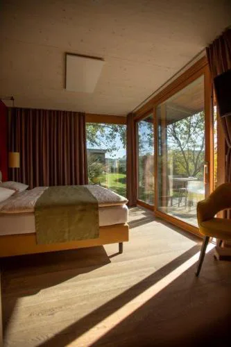 Triad Wiener Alpen Bett DZ