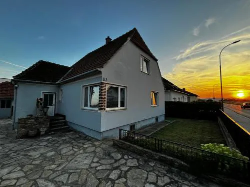 Gemütliches Einfamilienhaus mit Garten