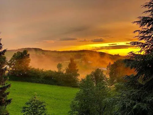 Wochenend Ferienhaus mit tollen Ausblick in die Bucklige Welt
