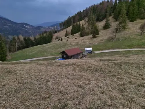 Almhütte in Alleinlage OFFGRID