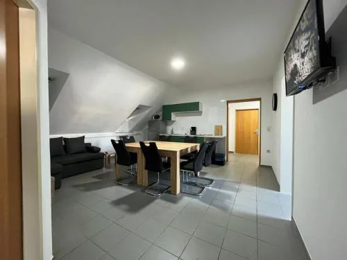 3100 Apartment RATZERSDORFER SEEN Top 11