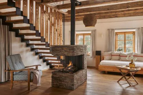 Am Wildbachberg - Luxus Ferienhäuser mit Infinitypool, Privatsauna und Weinkeller