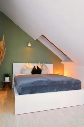 Cozy City Center Apartment - Schlossberg View - by Casa Momo