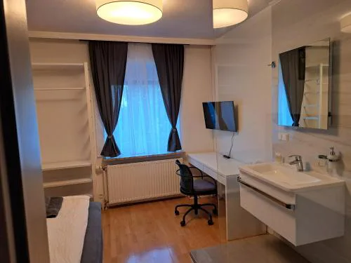 Flataid Gästehaus Graschi - gutes und günstiges Einzelzimmer - Steinbergstraße