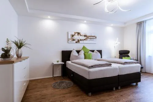 MH Living - 11 - Modern Living Dream in Center