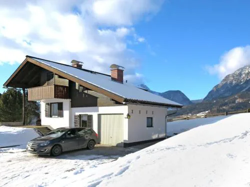 Holiday Home Jung by Interhome
