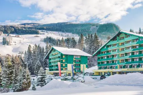 Alpine Club Resort