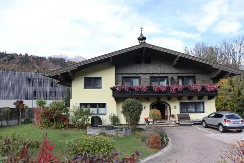 Landhaus-Appartements Warraich