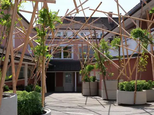 Kirchenwirt Stubenberg Kunsthotel