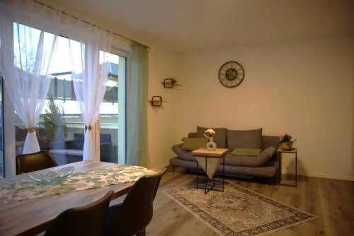 Sorinas Home - Comfortable Apartment near Graz - Free Parking