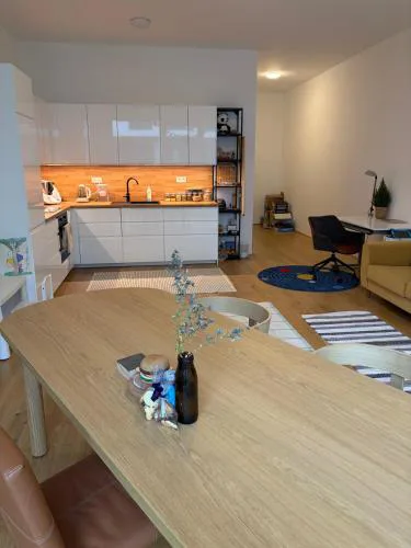 A bright spacious & convenient 2 brm TownHouse