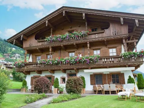 Holiday apartment Tristnerblick in the Huaterhof