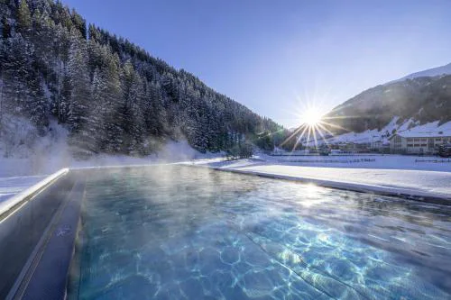 Natur- & Wanderhotel Tuxertal