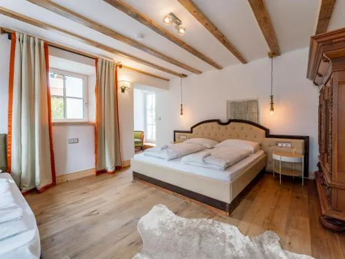 Biber Art Apartment 2 Small